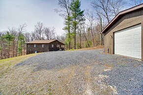 Broadway Cabin w/ Hot Tub: Hike & Ski