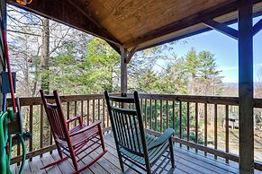 'gone Hiking' Bryson City Cabin w/ Hot Tub & Grill