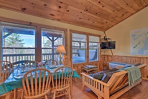 'gone Hiking' Bryson City Cabin w/ Hot Tub & Grill