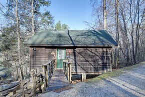 'gone Hiking' Bryson City Cabin w/ Hot Tub & Grill