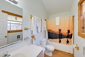 'gone Hiking' Bryson City Cabin w/ Hot Tub & Grill