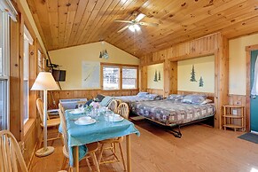 'gone Hiking' Bryson City Cabin w/ Hot Tub & Grill