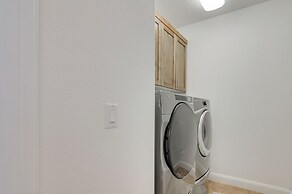 Zion Area Home w/ Scenic Views & Private Hot Tub!