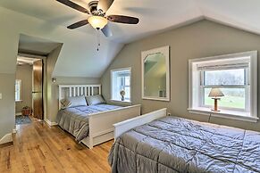 Patio & Fire Pit: Idyllic Cottage in Hellertown!