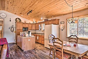 4-season Mountain Escape With Breathtaking View!