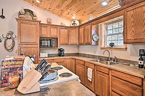 4-season Mountain Escape With Breathtaking View!