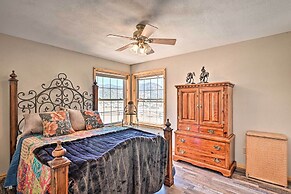 4-season Mountain Escape With Breathtaking View!