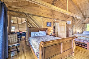 Spacious Cabin on Dale Hollow Lake w/ Hot Tub!