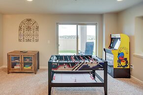Colorado Springs Townhome w/ Game Room & Mtn Views