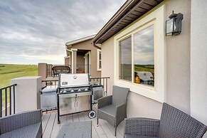 Colorado Springs Townhome w/ Game Room & Mtn Views