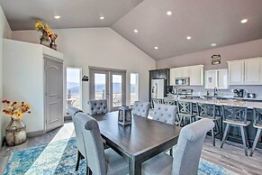 Spacious Home w/ Mtn Views: 2 Mi to Bear Lake!