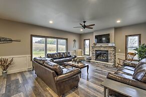 Lakefront Wisconsin Dells Home w/ Game Room