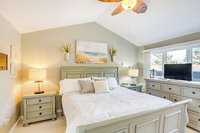 Vermilion River Home w/ Hot Tub & Private Dock!