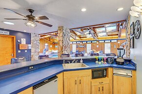 Vermilion River Home w/ Hot Tub & Private Dock!