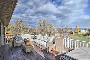 Outdoor Enthusiasts' Retreat w/ Hot Tub, Deck