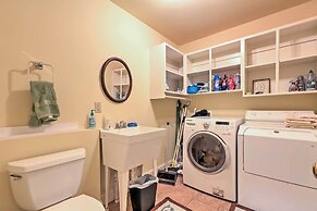 'juju's Place' Warsaw House w/ Deck & Tree Swings!