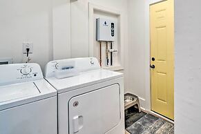 Pet-friendly Fayetteville Home w/ Fenced Yard