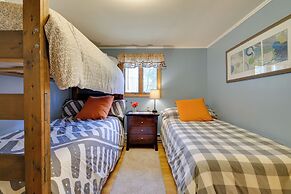 Walk to Beach: Pocono Lake Cabin w/ Pool Access!