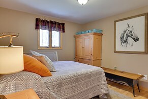 Walk to Beach: Pocono Lake Cabin w/ Pool Access!