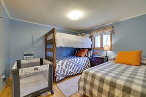 Walk to Beach: Pocono Lake Cabin w/ Pool Access!