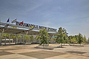 Indianapolis Vacation Rental - Walk to the Ims!