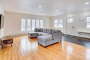 Hopkins Vacation Rental ~ 12 Mi to Minneapolis