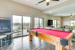 Lavish Retreat w/ Decks, Steps to Table Rock Lake!