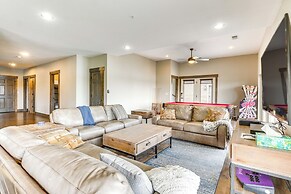 Lavish Retreat w/ Decks, Steps to Table Rock Lake!