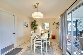 7 Mi to Beaches: Pet-friendly Cape Coral Home