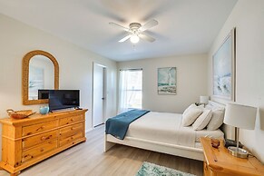 7 Mi to Beaches: Pet-friendly Cape Coral Home