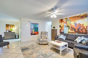 7 Mi to Beaches: Pet-friendly Cape Coral Home