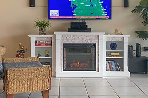 Large Balcony & Water Views: Indian Shores Condo!