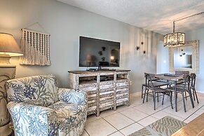 Beachfront Condo With Balconies & Pool Access!