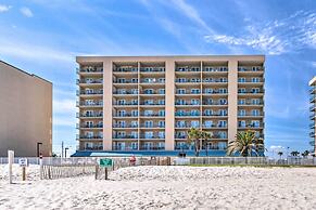 Beachfront Condo With Balconies & Pool Access!
