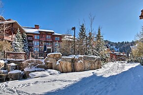 Solitude Mountain Slopeside Ski Condo w/ Hot Tub!
