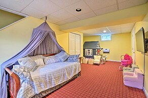 Lakefront Homer Abode w/ Patio & Backyard!