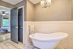 Lakefront Homer Abode w/ Patio & Backyard!