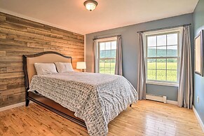 Lakefront Homer Abode w/ Patio & Backyard!