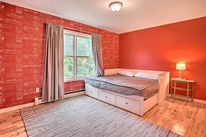 Lakefront Homer Abode w/ Patio & Backyard!