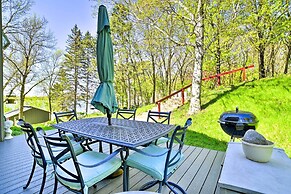 Hilltop Green Lake Home: Dock, Kayaks, Views!