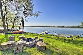 Hilltop Green Lake Home: Dock, Kayaks, Views!