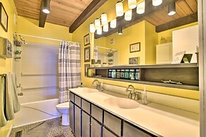 Hilltop Green Lake Home: Dock, Kayaks, Views!