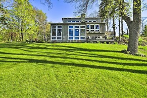 Hilltop Green Lake Home: Dock, Kayaks, Views!