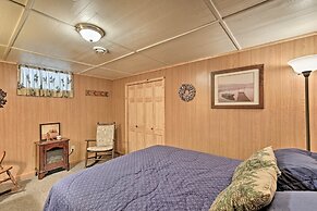 Cozy Cabin on 10 Acres, Walk to Chippewa River!