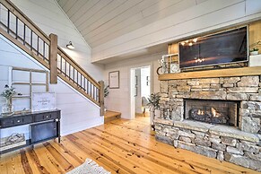 Deck + Fire Pits: Lake Toxaway Getaway!