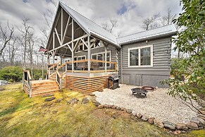 Deck + Fire Pits: Lake Toxaway Getaway!