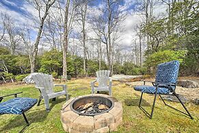 Deck + Fire Pits: Lake Toxaway Getaway!
