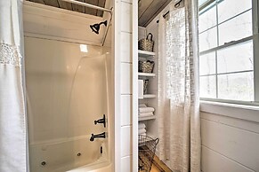 Deck + Fire Pits: Lake Toxaway Getaway!