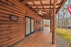 Rural Murphy Cabin - Yard, Hot Tub & Fire Pit