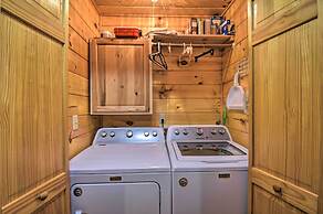 Rural Murphy Cabin - Yard, Hot Tub & Fire Pit